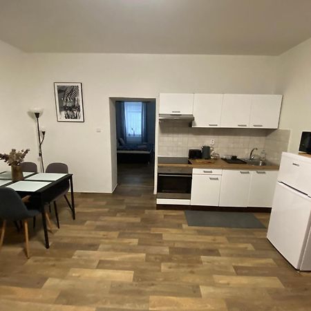 Cerny Tulipan - Apartman 2 Plzen Exterior photo