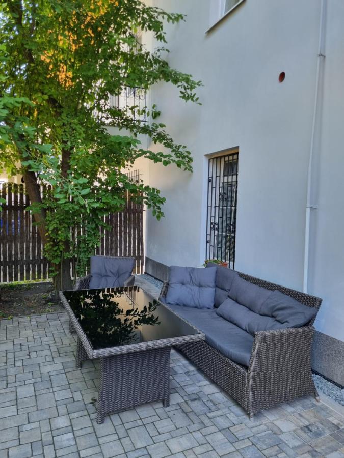 Cerny Tulipan - Apartman 2 Plzen Exterior photo